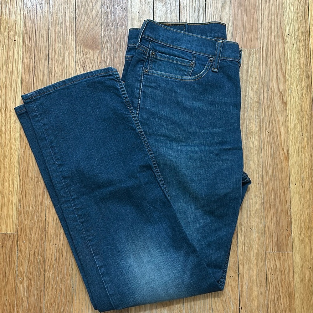 Levi’s Men’s 514 Straight Fit Denim Dark Wash Jeans, Waist: 34, Length: 32